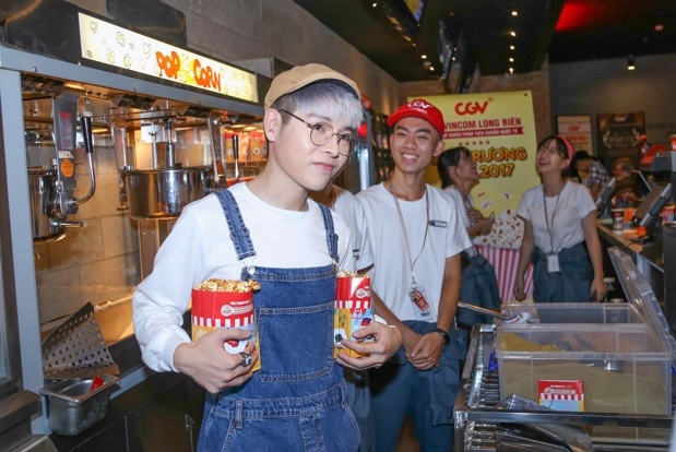 Khi Đức Phúc ngọt ngào, cute như bắp rang bơ vị phô mai