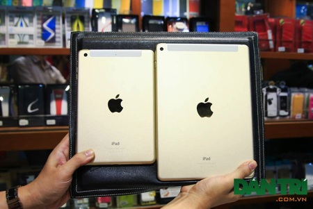 Đập hộp iPad Air 2 xách tay tại Việt Nam - 10 Không có sự khác biệt gì nhiều ở việc bố trí các logo, thông tin và camera.