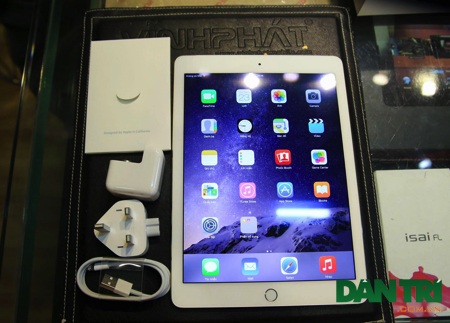 Đập hộp iPad Air 2 xách tay tại Việt Nam - 4 Toàn bộ phụ kiện đi kèm máy