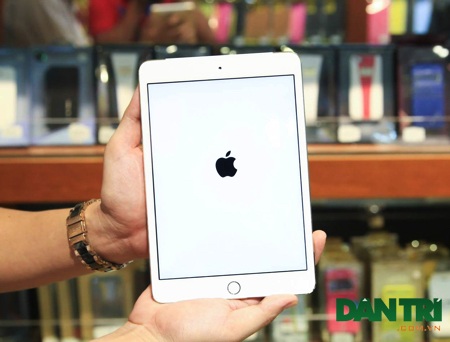 Trên tay iPad Mini 3 xách tay đầu tiên tại Việt Nam - 5 Khởi động máy