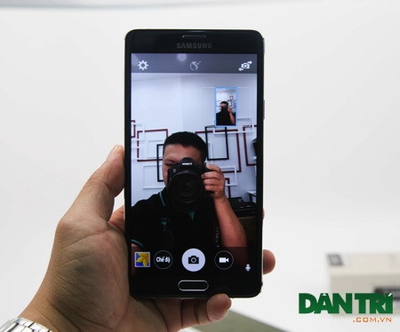 Hỗ trợ chụp ảnh góc rộng lên đến 120 độ