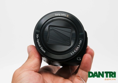Đập hộp máy ảnh di động Sony QX30 chính hãng tại Việt Nam - 8 QX30 sử dụng ống kính G của Sony