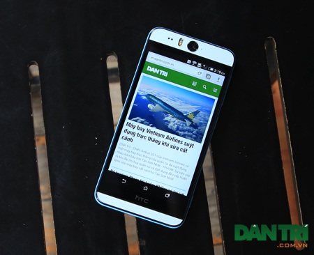 Đánh giá HTC Desire Eye chụp ảnh "selfie" chất lượng - 7 Thử nghiệm lướt web trên máy.