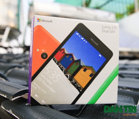 Đập hộp Microsoft Lumia 535 chính hãng tại Việt Nam - 2 Toàn bộ hộp đựng sản phẩm