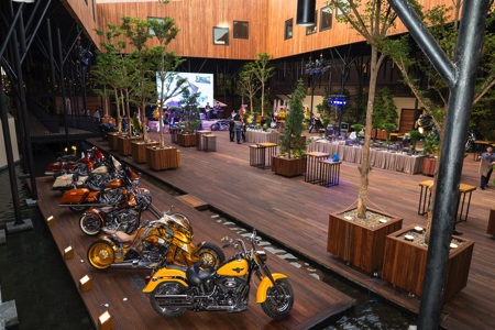 Tín đồ Harley-Davidson hội ngộ tưng bừng tại TPHCM - 5 Di chuyển đến địa điểm diễn ra buổi tổ chức sinh nhật hoành tráng lần thứ 6 của hội