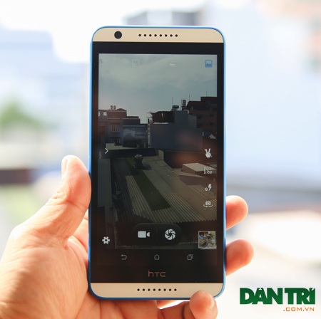 Trên tay HTC Desire 820S tại Việt Nam - 9 Mặt sau là camera chính 13 Mpx.