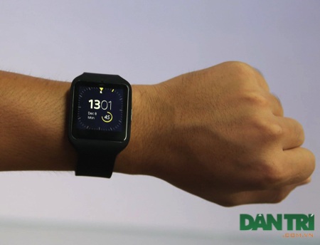 Đập hộp đồng hồ thông minh Sony Smartwatch 3 tại Việt Nam - 1 Trên tay Smartwatch 3 mới nhất của Sony tại Việt Nam