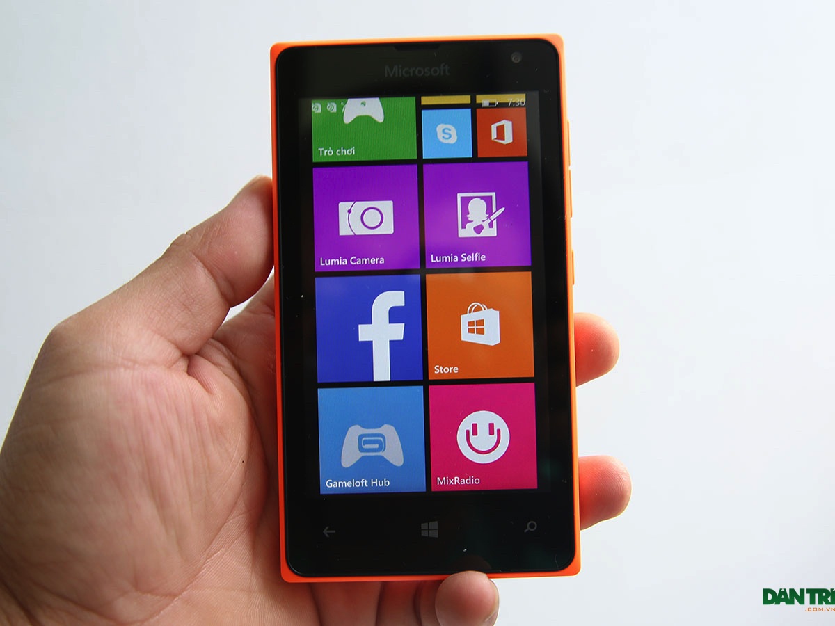Đập hộp Lumia 435 - smartphone rẻ nhất hiện nay của Microsoft - 21 Tích hợp nhiều ứng dụng độc quyền của Nokia.