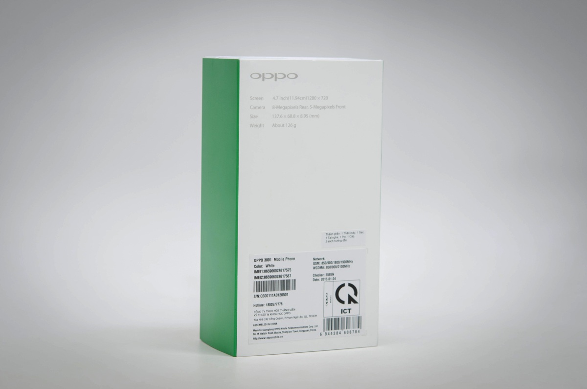 Đập hộp Oppo Mirror 3 chính hãng tại Việt Nam - 3 Toàn bộ mặt sau của hộp đựng là thông tin về sản phẩm