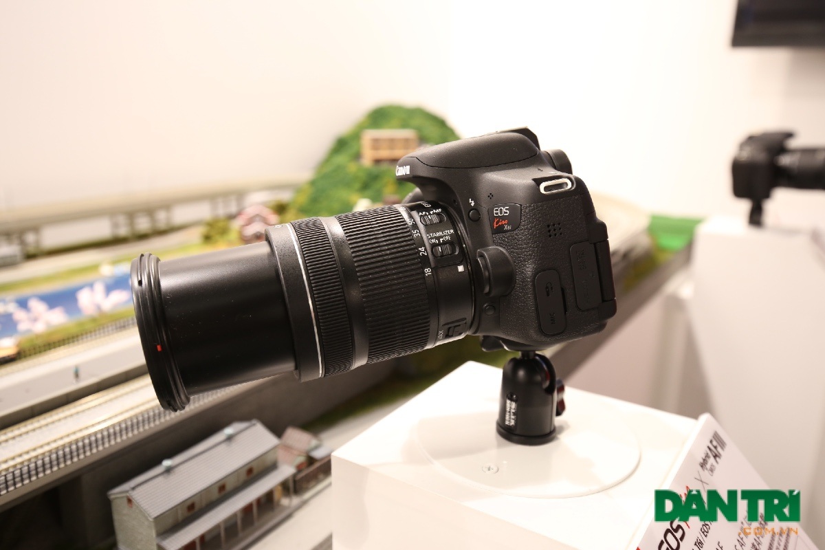 Canon phô trương sức mạnh qua loạt sản phẩm khủng tại CP+ 2015 - 15 Canon 750D