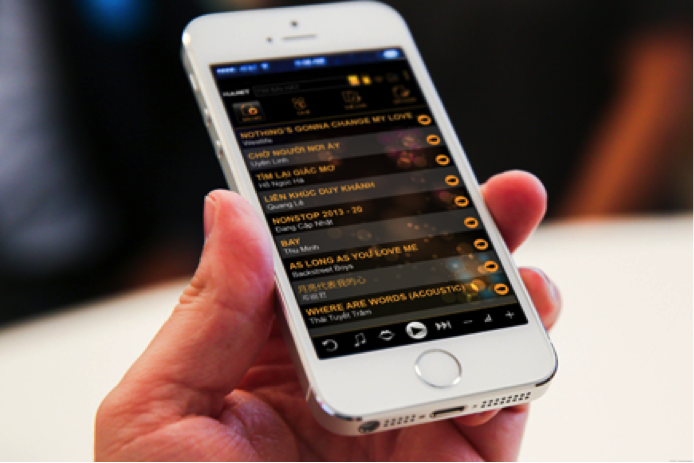 Món quà công nghệ ý nghĩa cho ngày tết gia đình Việt - 2 Giao diện phần mềm HANET Smart List HDAir trên trên iPhone