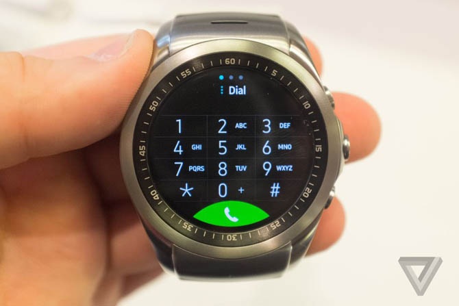 Những thiết bị đeo độc đáo tại MWC 2015 - 3 LG Watch Urbane LTE
