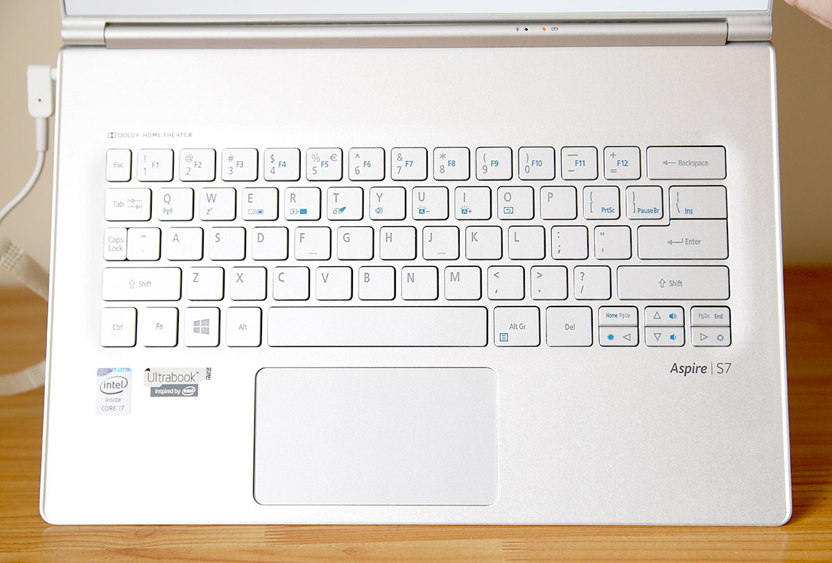 Đánh giá Acer Aspire S7-393: ultrabook Aspire S7 siêu mỏng