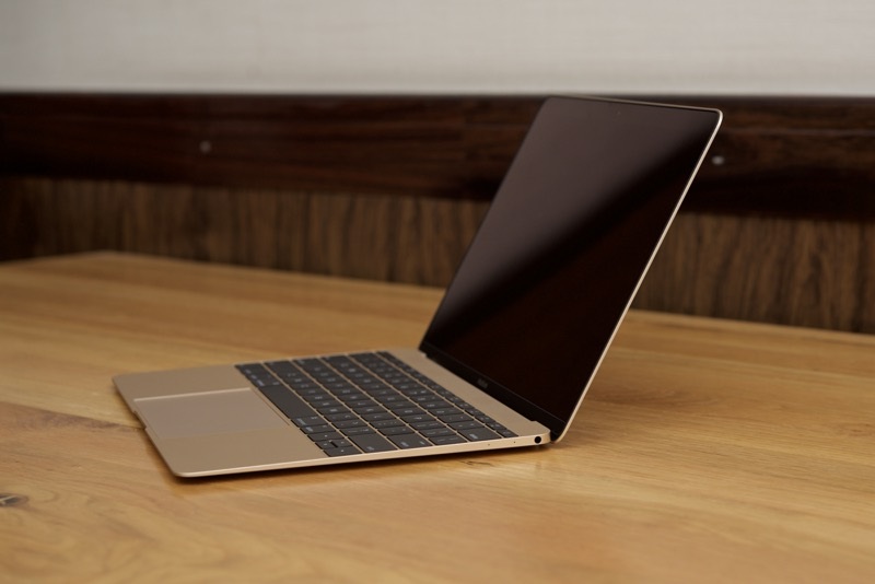 Macbook 12 inch màu vàng xách tay về Việt Nam giá 36 triệu đồng - 8 Cạnh phải là ngõ ra âm thanh