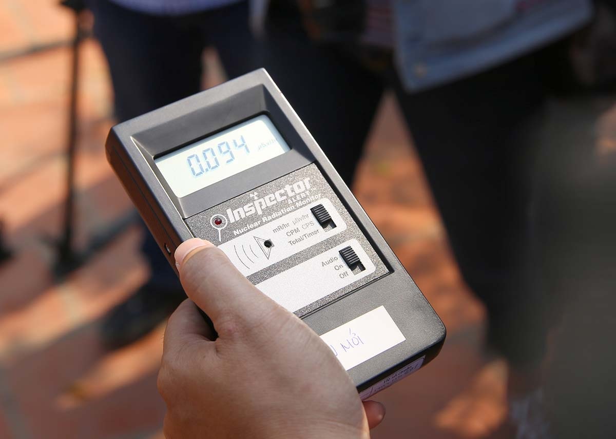 Always have equipment nearby to monitor the safety of radiation concentrations