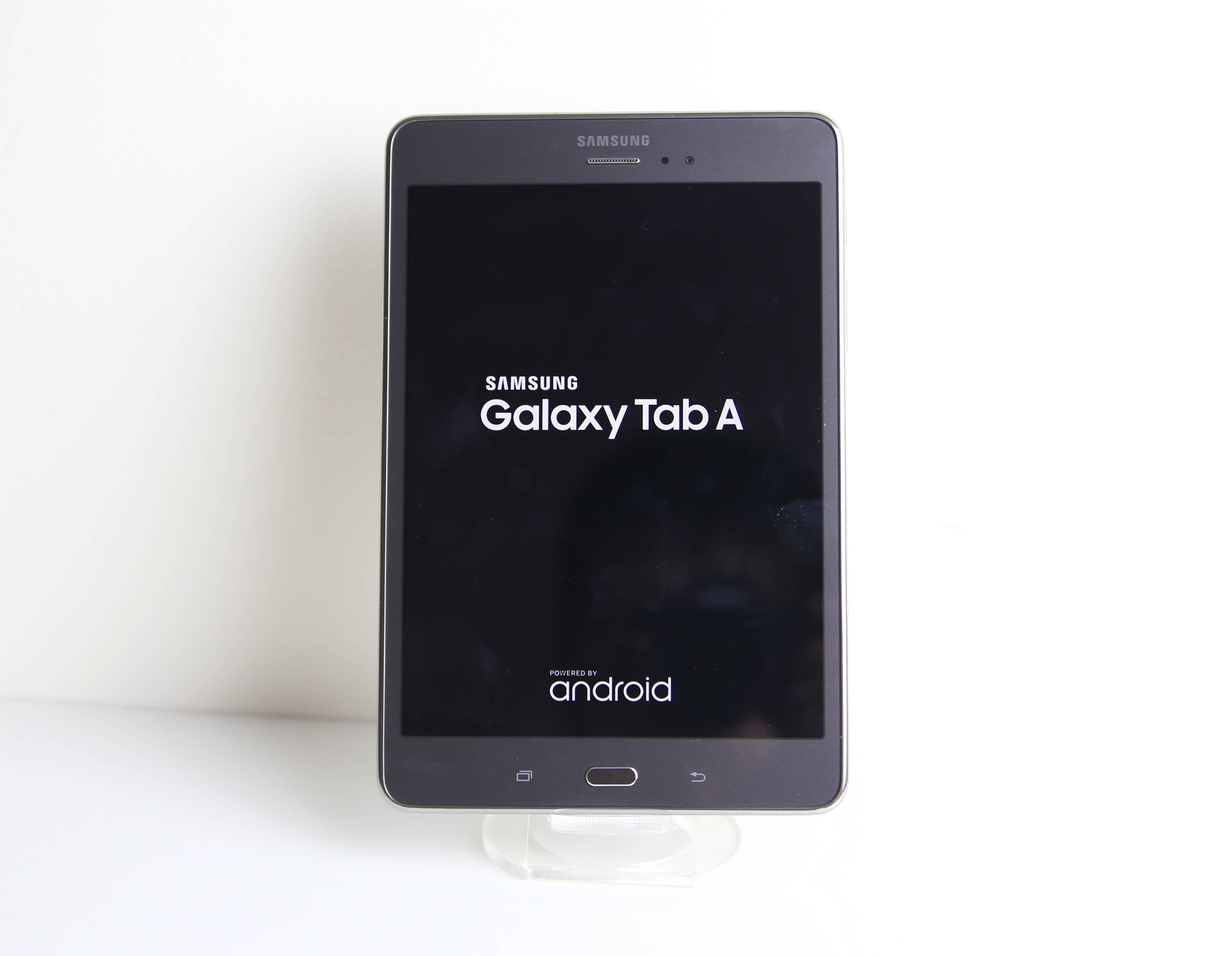 Samsung tiếp tục tung Galaxy Tab A 8 inch không hỗ trợ bút S-pen - 1 Cận cảnh Galaxy Tab A 8 inch đầu tiên tại Việt Nam