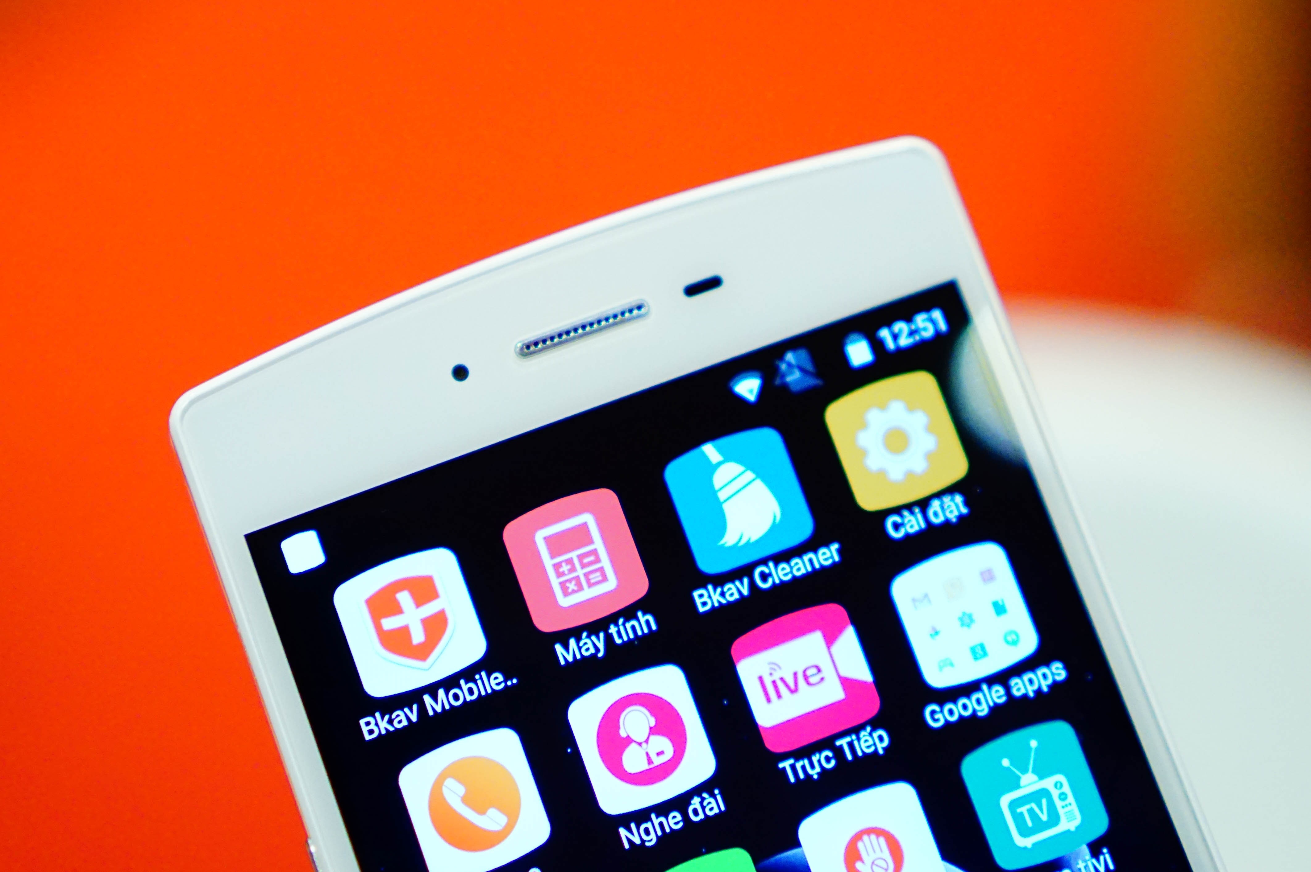Cận cảnh Bphone vừa ra mắt, giá 9,9 triệu đồng - 7 Mật độ điểm ảnh đạt