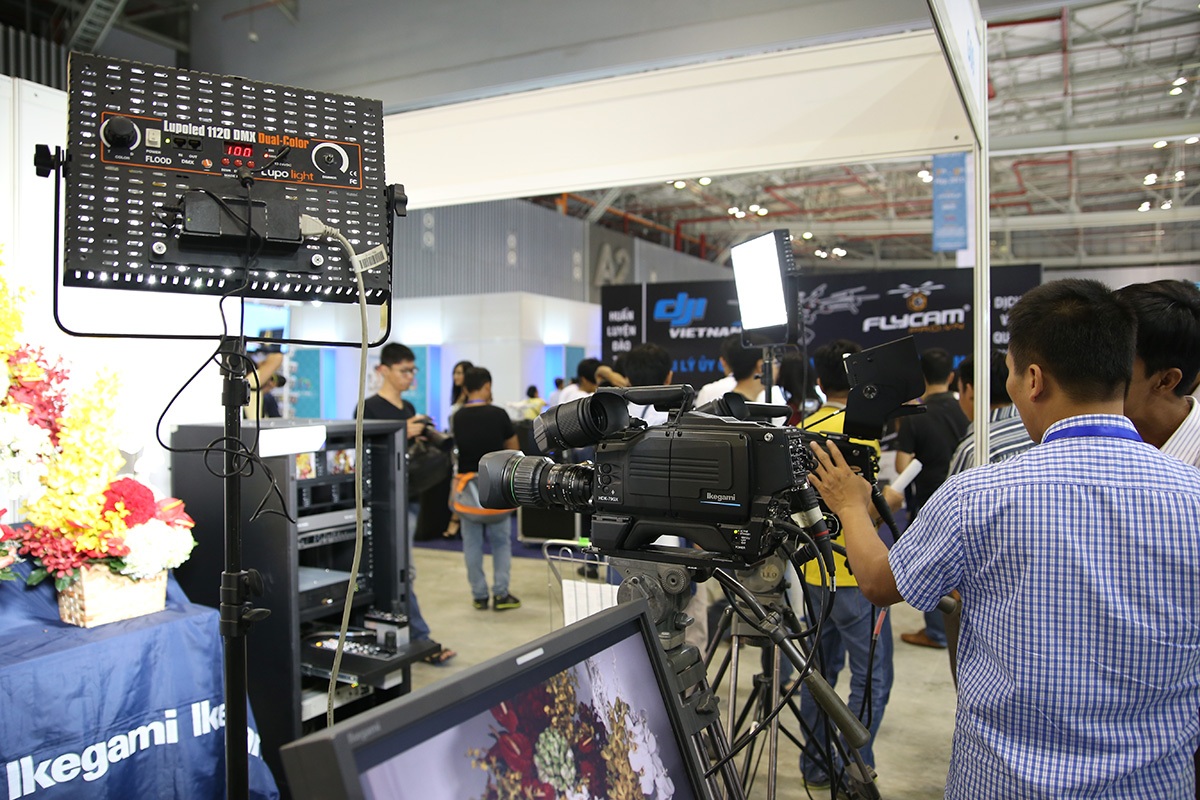 Gian hàng các thiết bị quay phim chuyên nghiệp