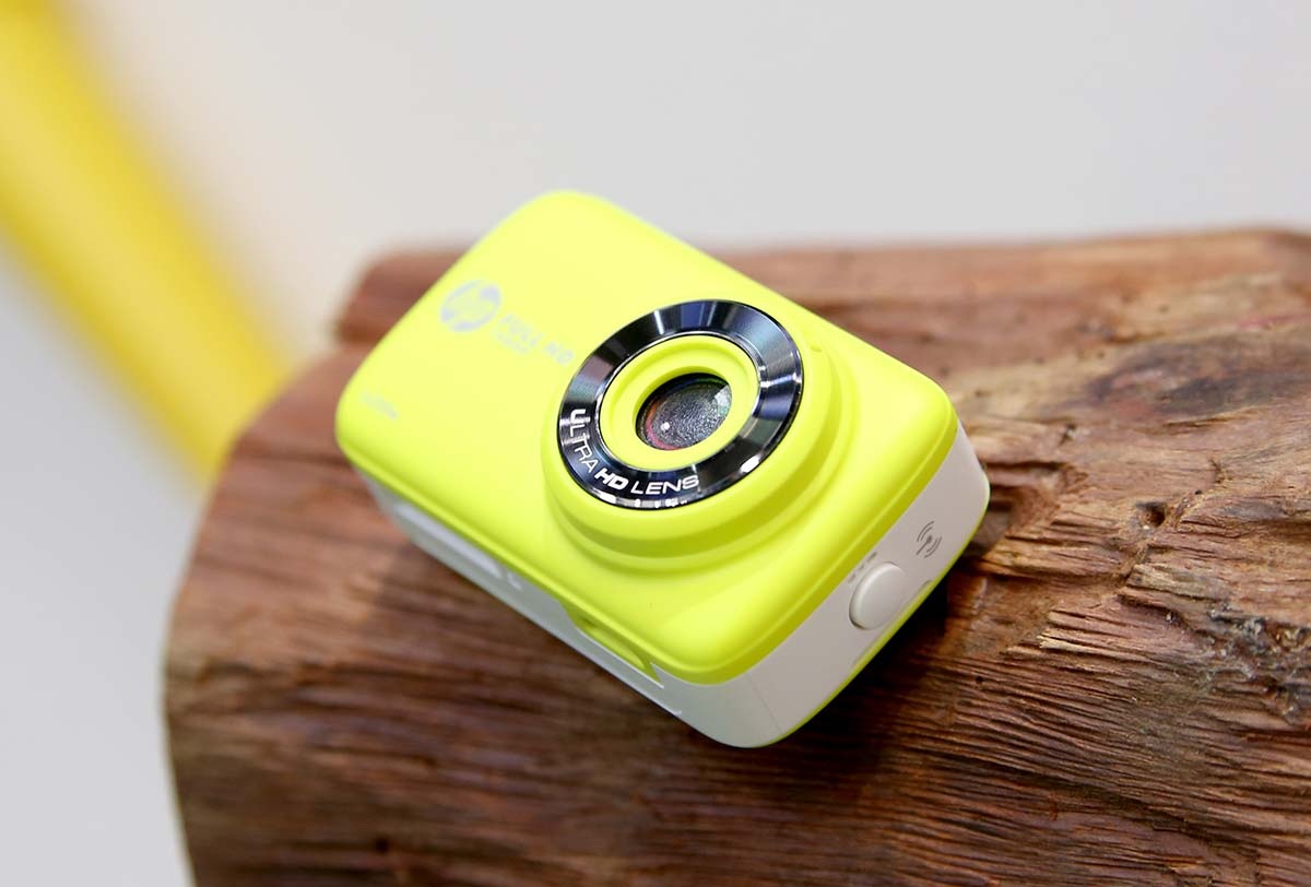 Cận cảnh chiếc máy ảnh tí hon HP Mini Wifi Cam LC200W