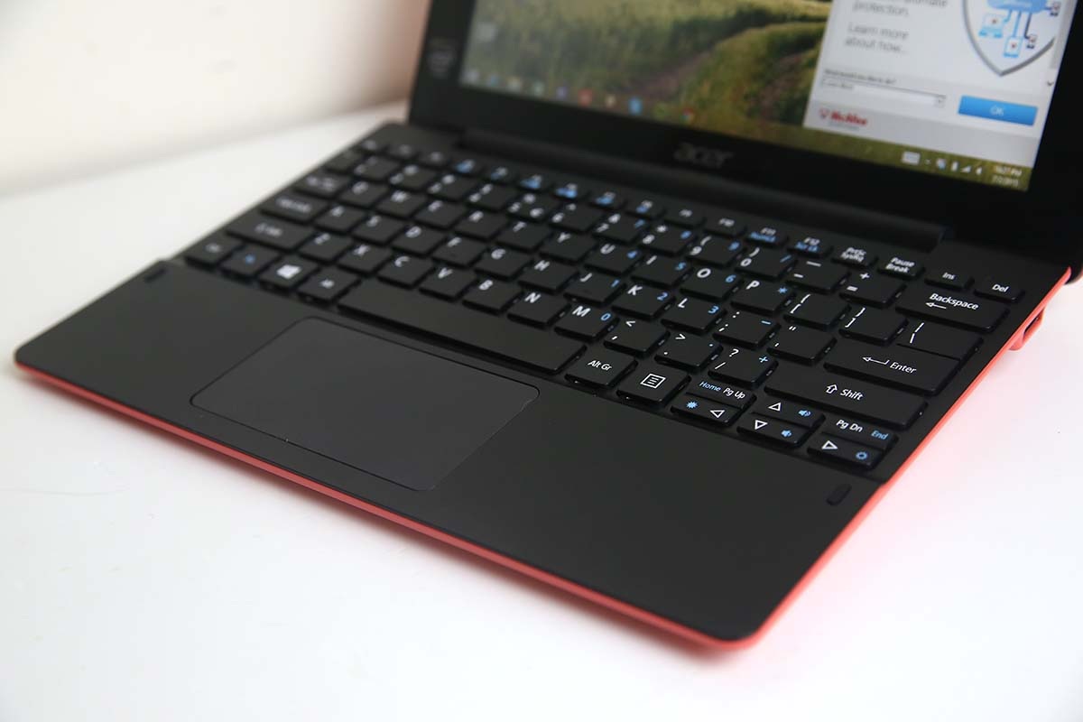 Bàn phím có khoảng cách vừa phải, độ nảy tốt