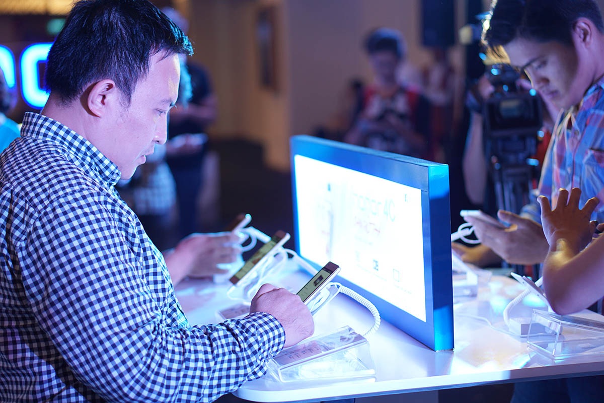 Thử nghiệm Honor 4C tại Việt Nam
