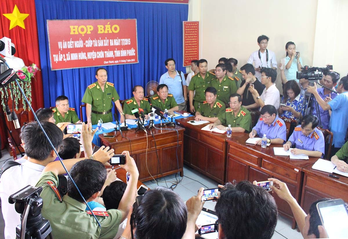 Bộ Công an: "Chỉ có hai đối tượng gây ra vụ thảm sát 6 người" - 2 Cập nhật ảnh họp báo Vụ án giết người - cướp tài sản