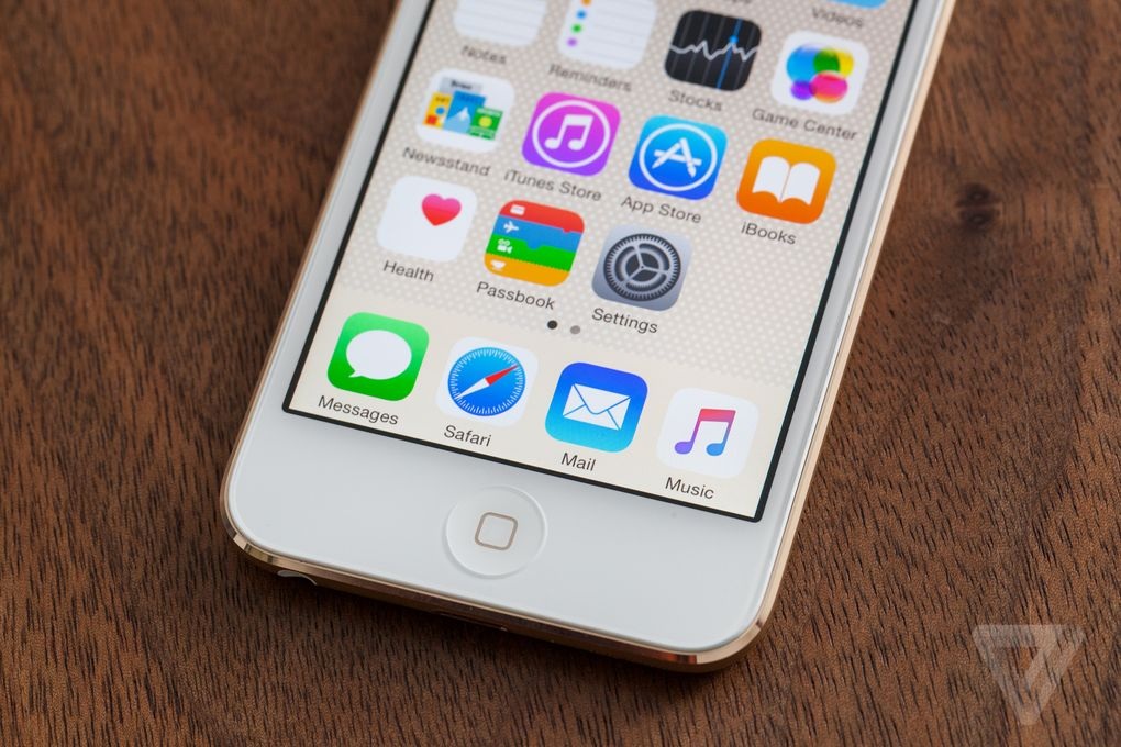 Cận cảnh máy nghe nhạc iPod touch thế hệ mới - 12 Phím home