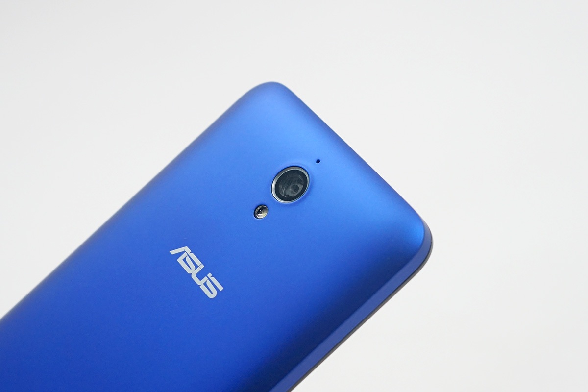 Đập hộp Zenfone C Plus chính hãng tại Việt Nam - 6 Camera chính 5 MP có đèn flash