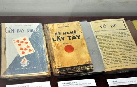 Bài và ảnh: Đinh Nha Trang