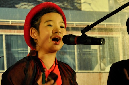 Nghệ sĩ nhí Thanh Thanh Tấm (10 tuổi)