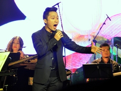 Ca sĩ Tùng Dương làm mới lại ca khúc Điều còn mãi và Em đi qua tôi