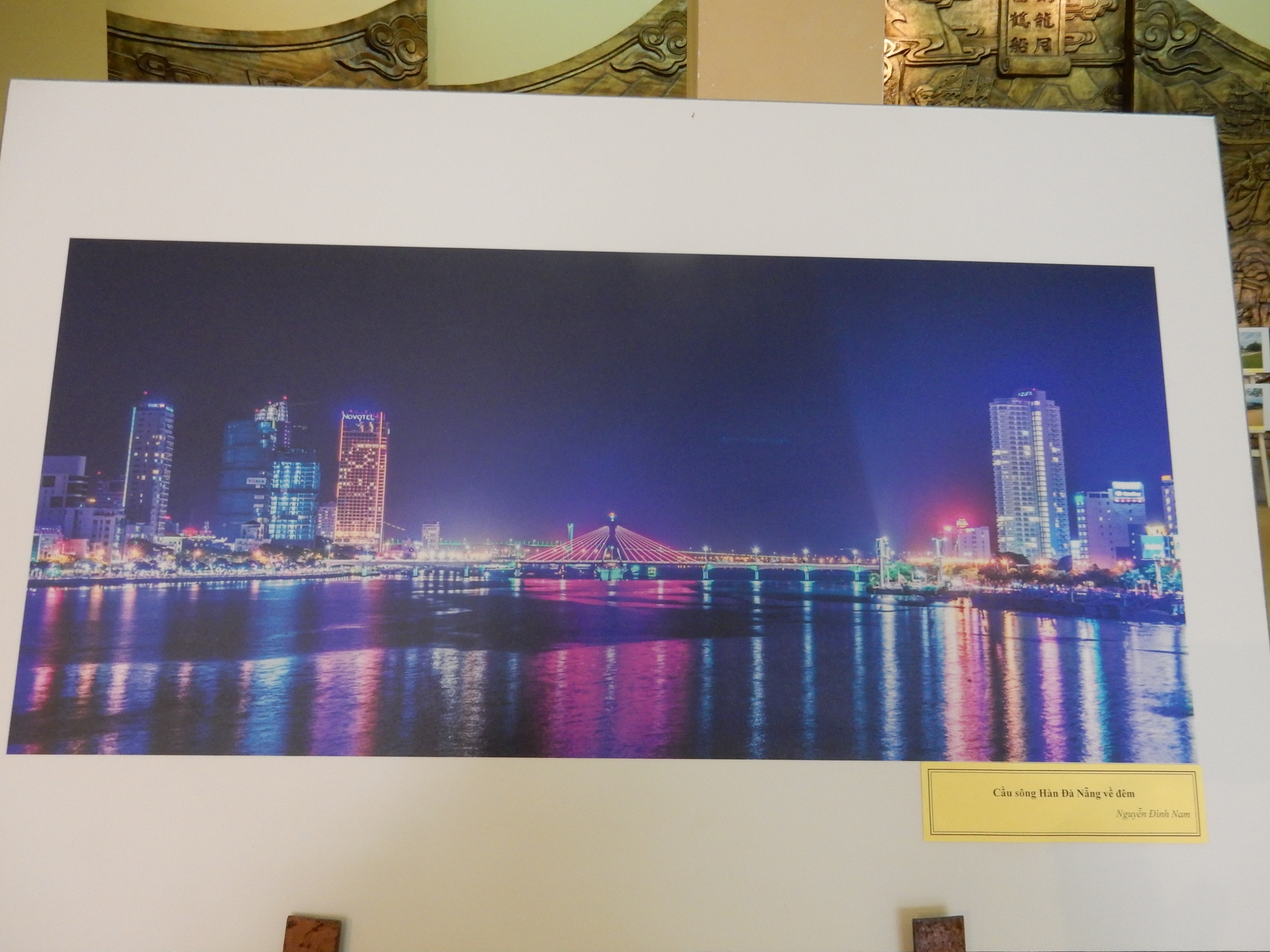 Cầu sông Hàn Đà Nẵng về đêm 