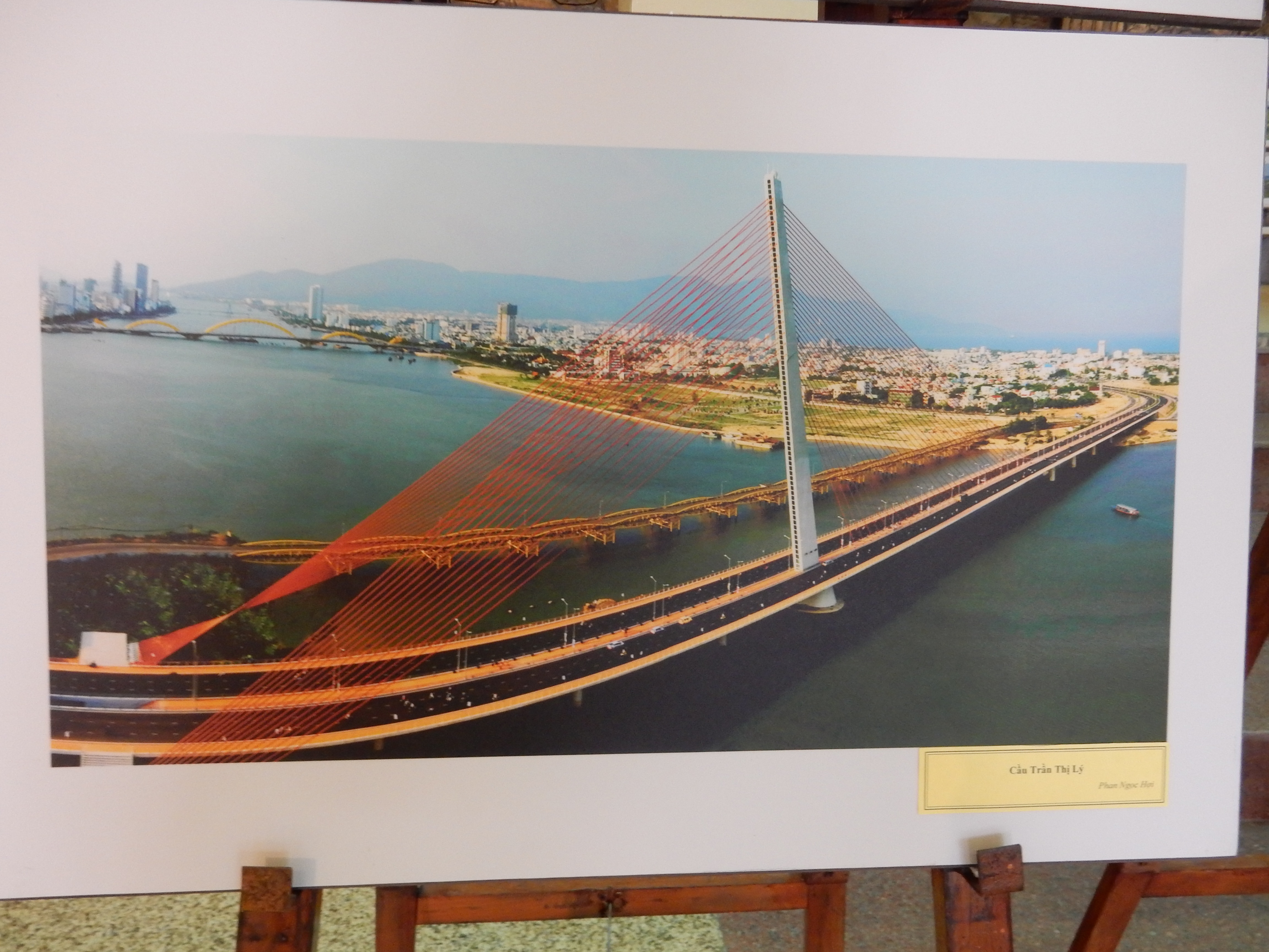 Cầu Trần Thị Lý