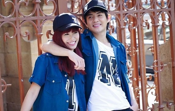 Soi đồ đôi “chất lừ” của Đông Nhi - Ông Cao Thắng - 14