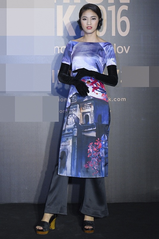 Kỳ Duyên, Nam Em vào sao đẹp; Hoa hậu Đỗ Mỹ Linh, Angela Phương Trinh phong độ thất thường - 13 Á hậu Ngô Thanh Thanh Tú cũng “chịu chung số phận” với Hoa hậu Đỗ Mỹ Linh. Đôi găng tay nhung màu đen “lạc quẻ” kia là nguyên nhân chính khiến cô lọt top sao mặc xấu tuần này.