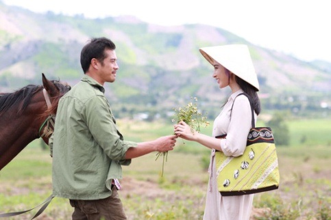 Sài Gòn cuối tuần: Các rạp phim “không đụng hàng” ở Sài Gòn - 8 Ngoài những giá trị sống đẹp, bộ phim còn là bức tranh thơ mộng về tình yêu vùng biên giới.