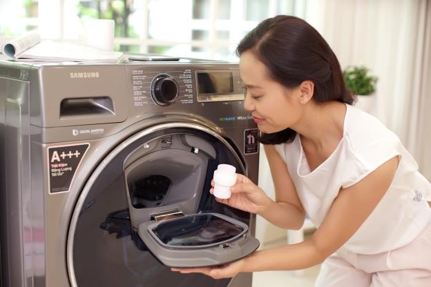Hồng Ánh: Thiếu gia đình, không biết cuộc đời còn gì vui! - 3 Công nghệ hiện đại giúp Hồng Ánh có nhiều thời gian hơn cho gia đình và bản thân sau những ngày quay xa nhà.