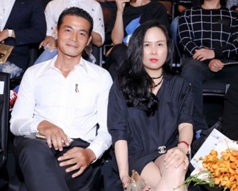 Những cặp đôi "chị - em” nổi tiếng của showbiz Việt - 11 Cặp đôi luôn xuất hiện tình tứ bên nhau ở các sự kiện.