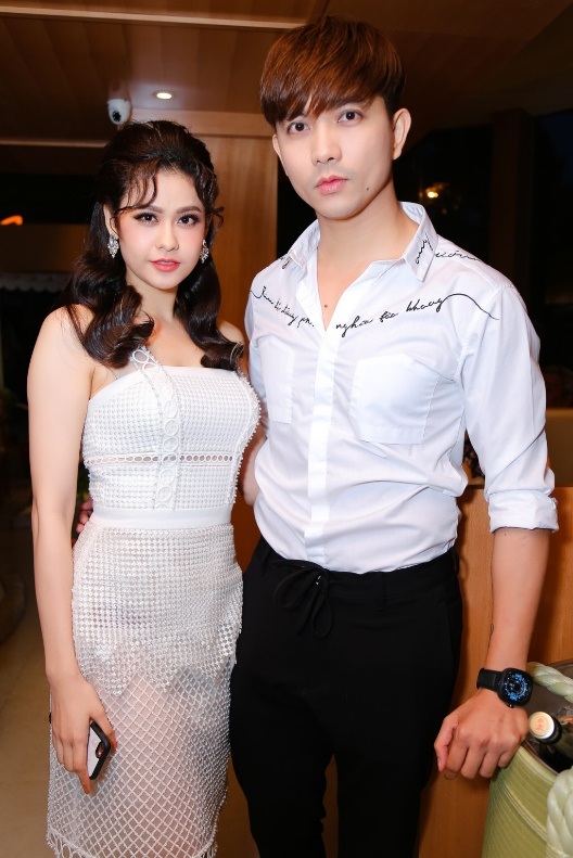 Huyền My mặc đẹp sau scandal “kẻ thứ 3”; Host The Face Hữu Vi lọt top sao mặc xấu - 9 Huyền My mặc đẹp sau scandal “kẻ thứ 3”; Host The Face Hữu Vi lọt top sao mặc xấu - 9