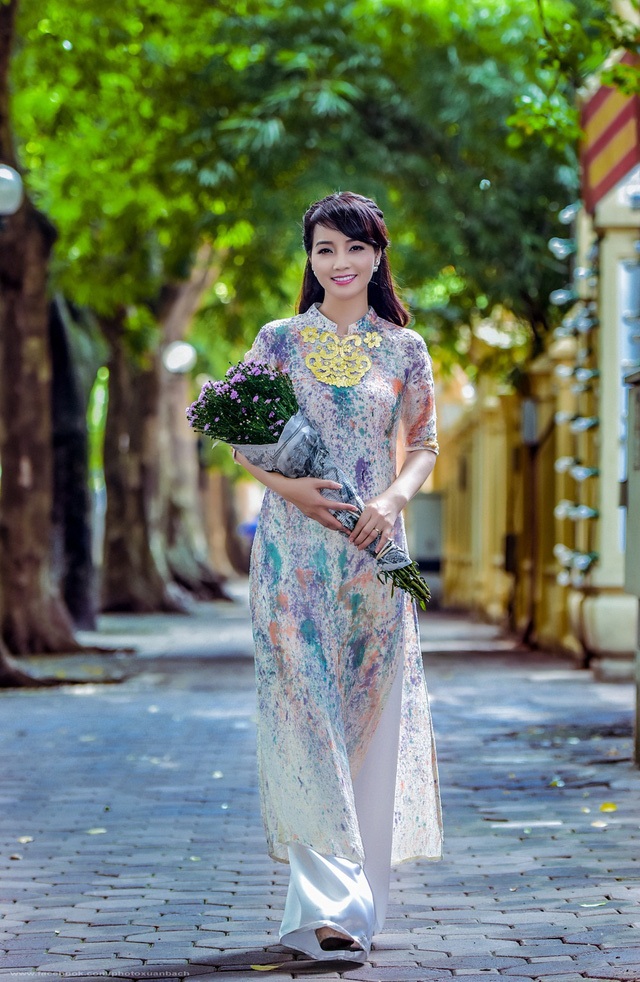 Dàn diễn viên nổi tiếng “Những ngọn nến trong đêm” ngày ấy, giờ ra sao? - 3 Ở độ tuổi 38, nữ diễn viên vẫn luôn xinh đẹp rạng rỡ như ngày nào.
