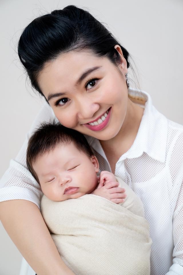 Mới sinh con 3 tháng Lê Khánh đã trở lại màn ảnh - Ảnh 4. Mới sinh con 3 tháng Lê Khánh đã trở lại màn ảnh - Ảnh 4.