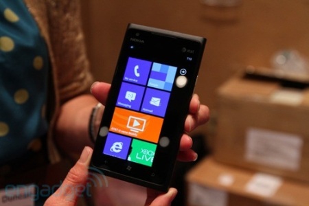 Điểm mặt những "bom tấn" sẽ lộ diện tại MWC 2012 - 7 Điểm mặt những "bom tấn" sẽ lộ diện tại MWC 2012 - 7