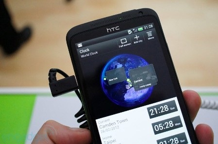 Ảnh thực tế smarphone lõi tứ HTC One X tại MWC - 3 Ảnh thực tế smarphone lõi tứ HTC One X tại MWC - 3