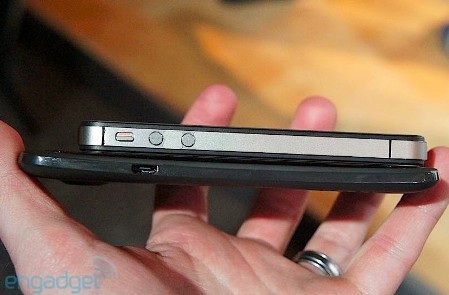 Ảnh thực tế smartphone HTC One S - 4