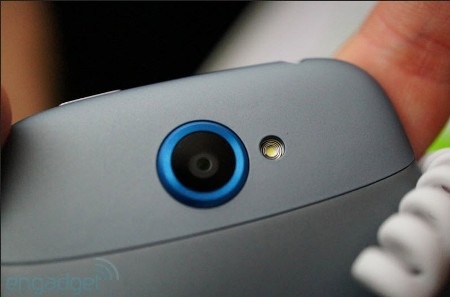 Ảnh thực tế smartphone HTC One S - 8