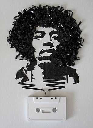 Một trong những nghệ sĩ chơi guitar vĩ đại nhất mọi thời đại Jimi Hendrix