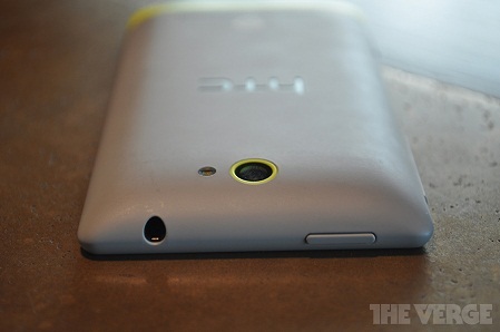 Phím nguồn và camera