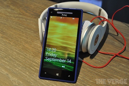 Windows Phone 8X được trang bị công nghệ âm thanh nổi tiếng Beast Audio