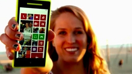 Clip quảng cáo Windows Phone 8 mới lại dìm hàng iPhone, Android - 1 Hình ảnh trong đoạn video quảng cáo Windows Phone mới của Microsoft