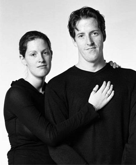 Giật mình trước bộ ảnh chân dung "các cặp song sinh" kỳ lạ - 3 Võ Hiền